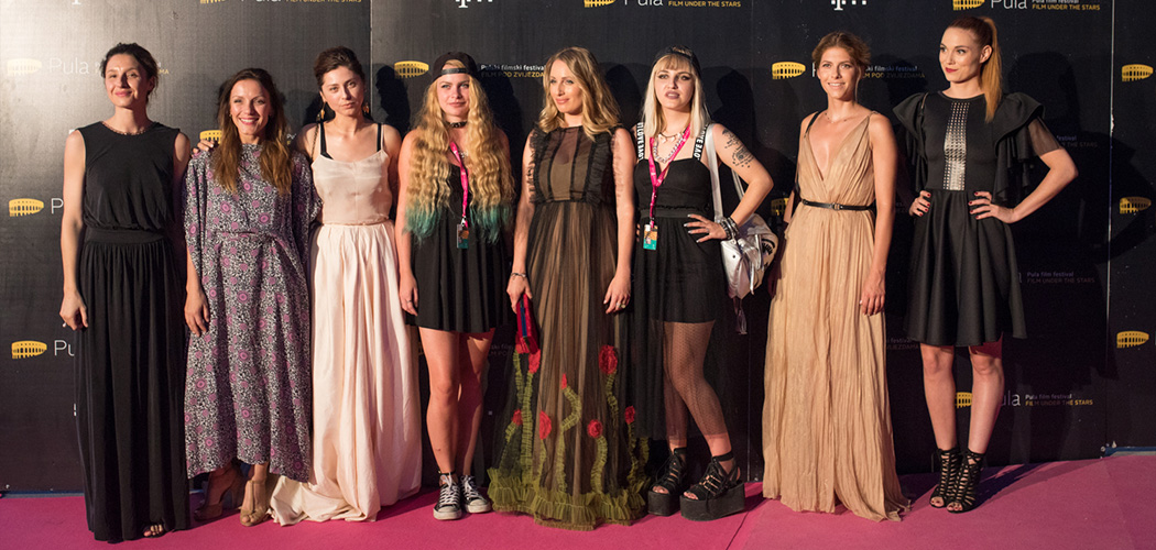 showroom 17 naslovna